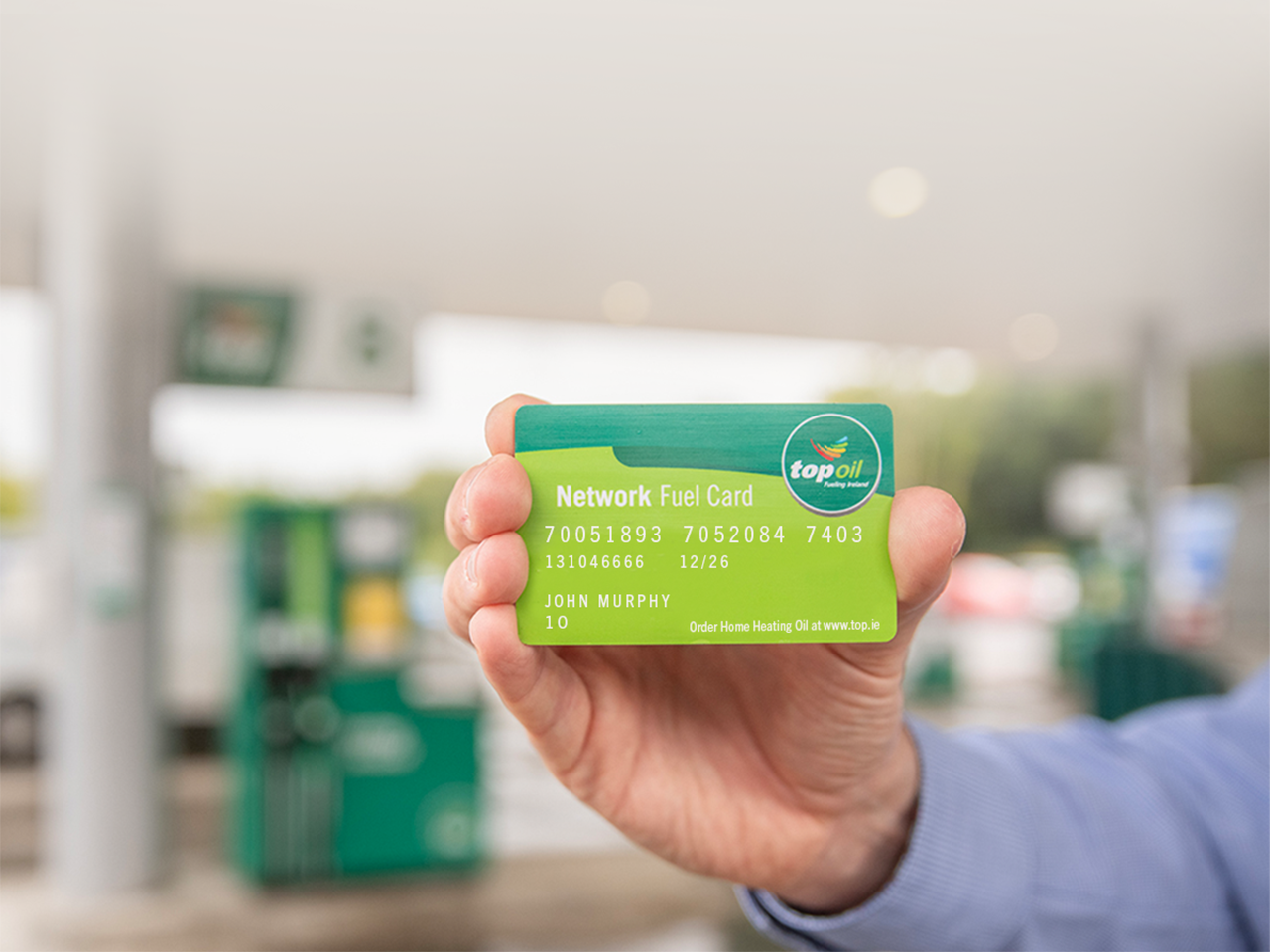 Top Oil Network Fuel Card being used in the Forecourt at a Top Oil Service Station